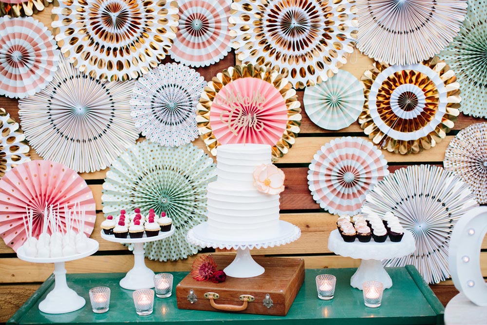retro wedding cake display