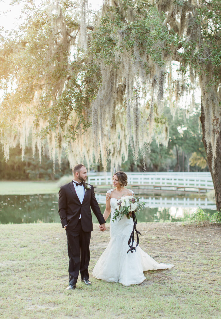 Get Inspired by This Beautiful Wedding Cake Table ⋆ Ruffled