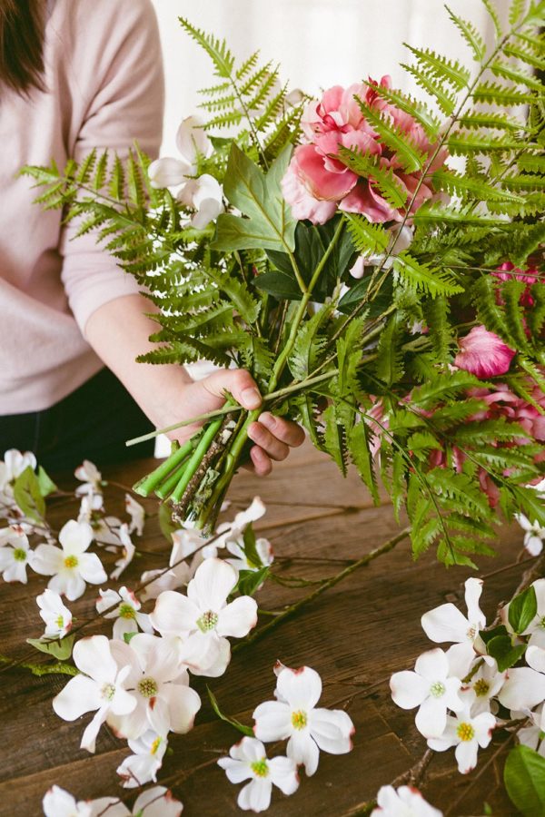 DIY Dogwood Bouquet for Spring and Mother's Day ⋆ Ruffled