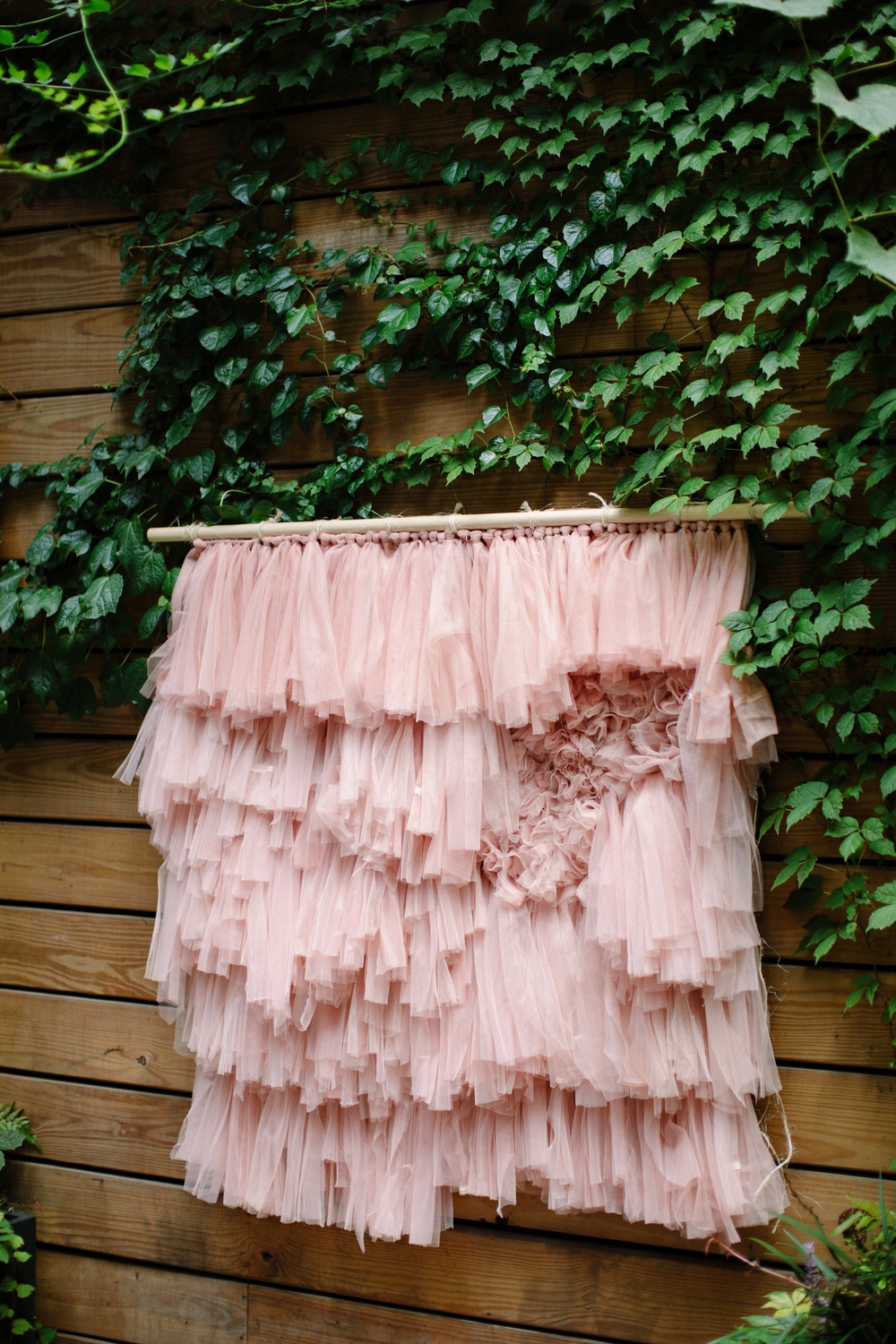 DIY Tulle Wall Hanging ⋆ Ruffled