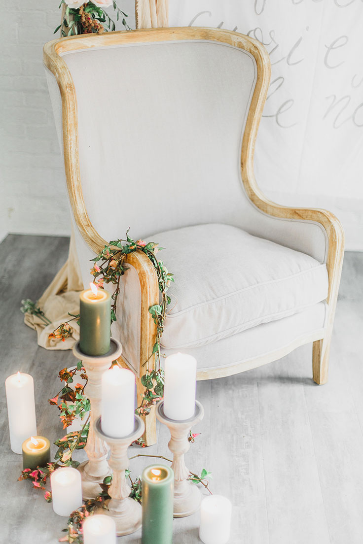 Throw a Cozy Winter Wedding in Dusty Gray and Warm Wood Tones #winterwedding #dustygray https://ruffledblog.com/cozy-winter-wedding-dusty-gray/