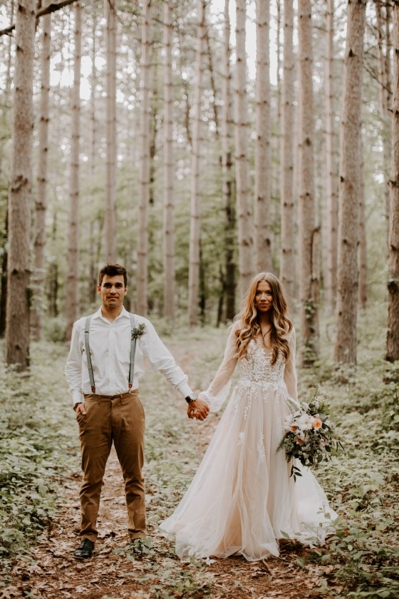 Early Fall Woodland Wedding Inspiration