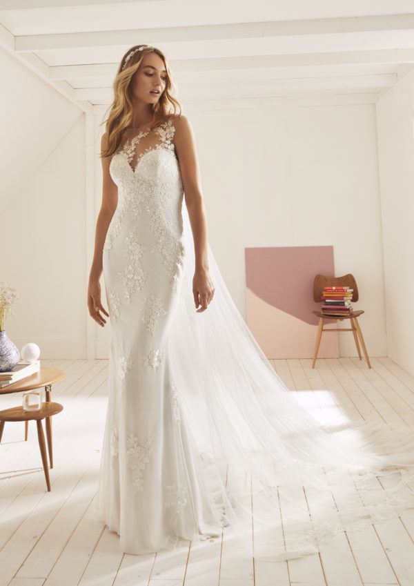 10 Pin-Worthy Wedding Dresses You Need To Try On Right Now ⋆ Ruffled
