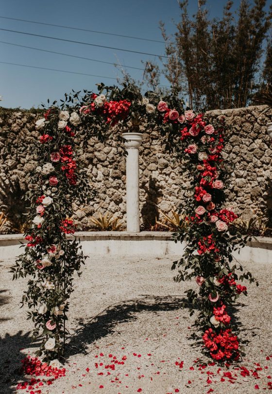 Florida Botanical Garden Wedding with a Vintage Wedding Gown ⋆ Ruffled