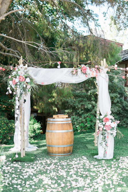 Rustic Chic Las Vegas Garden Wedding in Pink ⋆ Ruffled