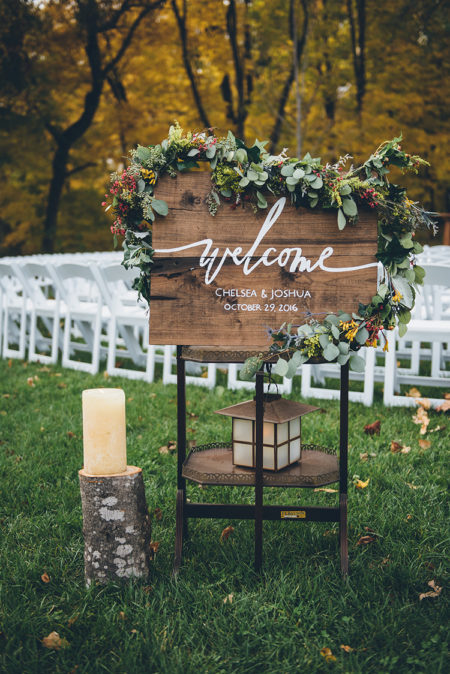 Handcrafted Wedding with a Doily Hoop Ceremony Backdrop ⋆ Ruffled