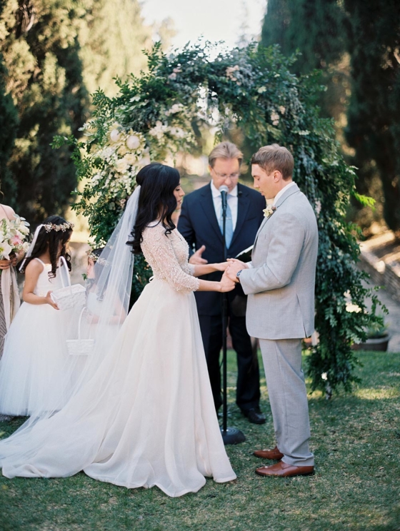 High School Sweethearts Spring Garden Wedding ⋆ Ruffled