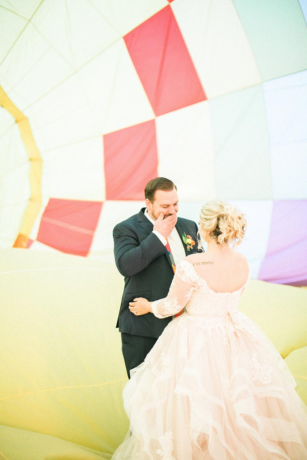 This Hot Air Balloon Elopement Looks Like Paradise Falls #colorfulweddinginspiration #uniqueelopementideas #hotairballoonwedding