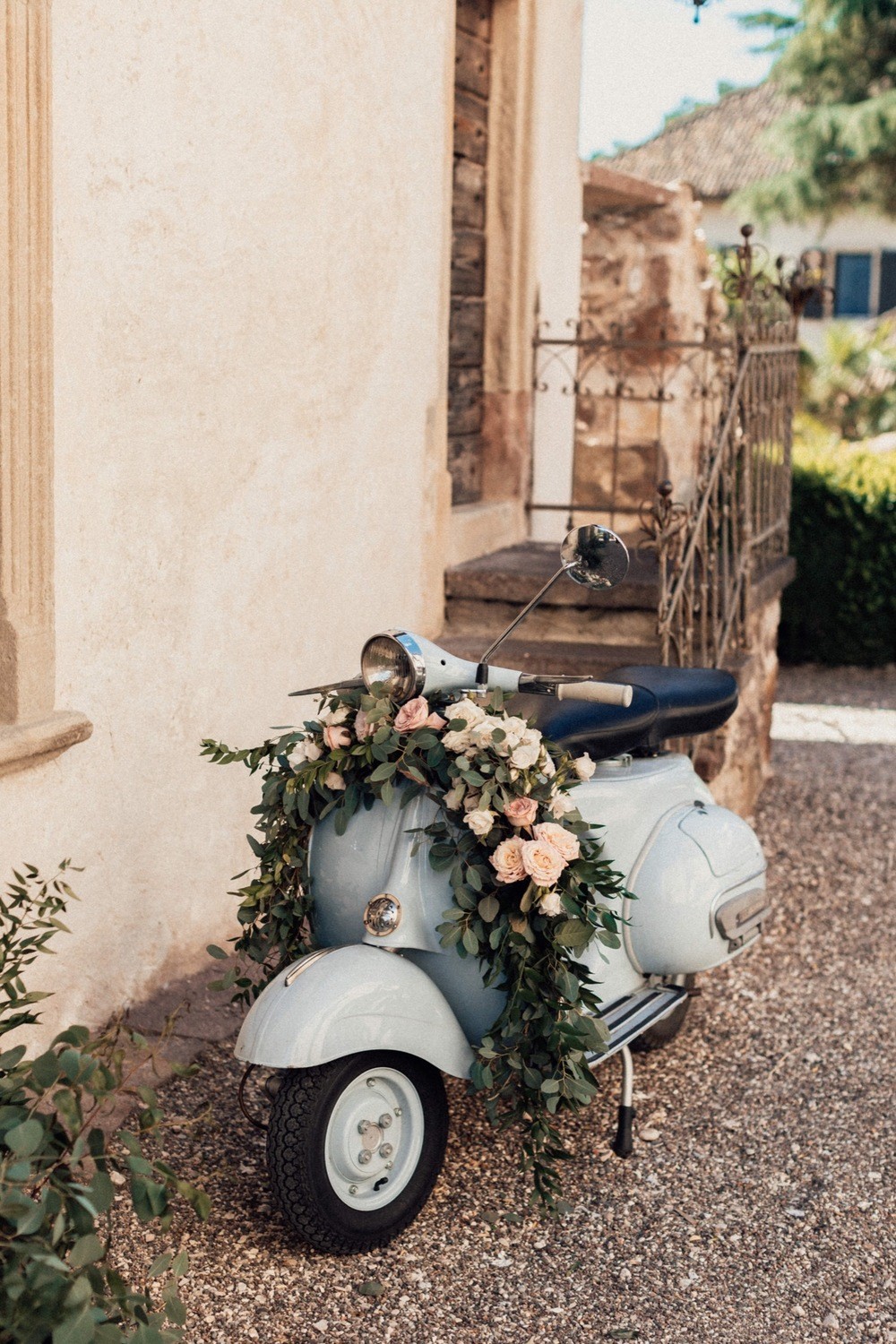 wedding vespas