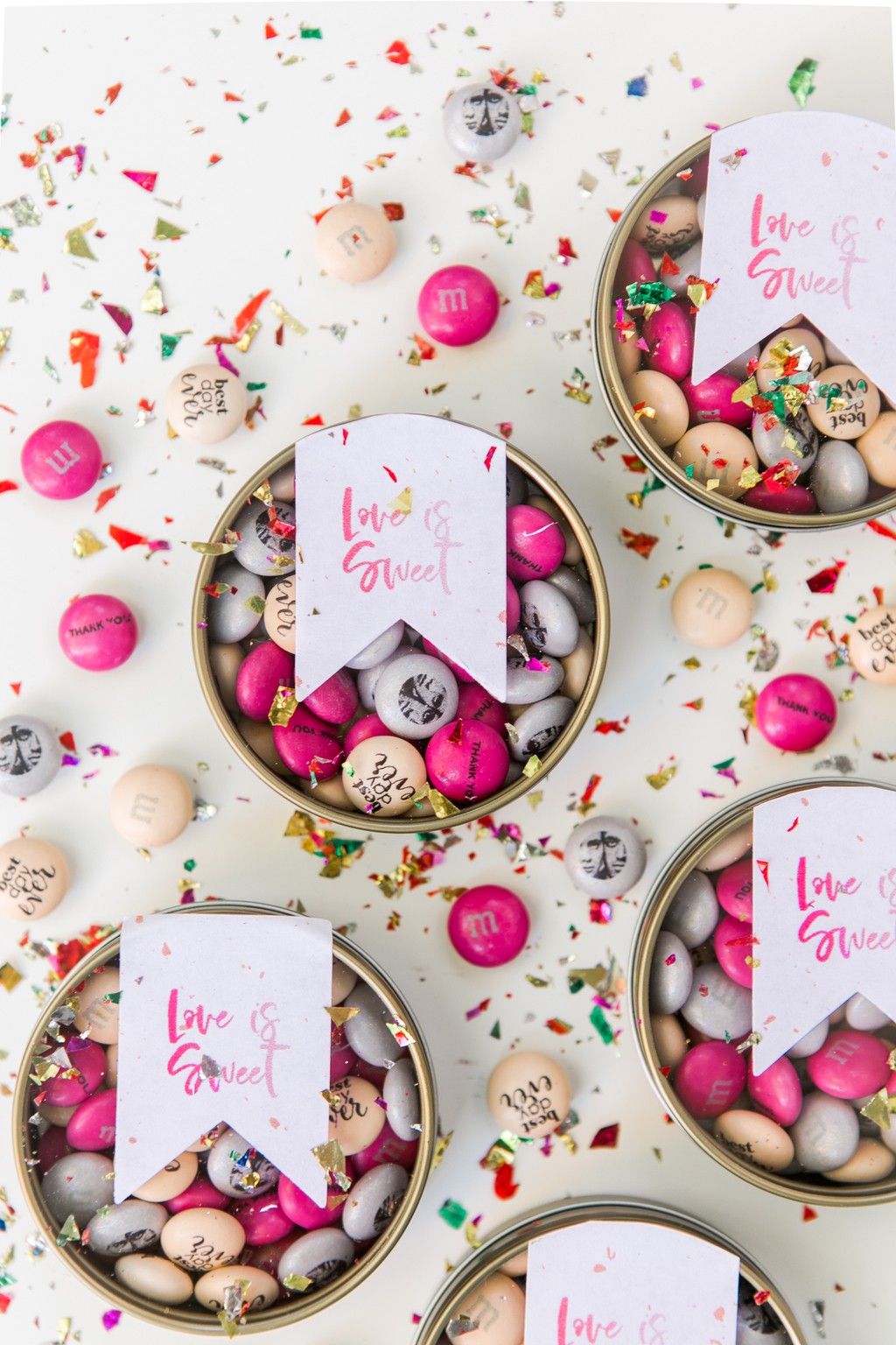 How to Showcase Personalized MY M&M'S Wedding Favors - Simply Sinova