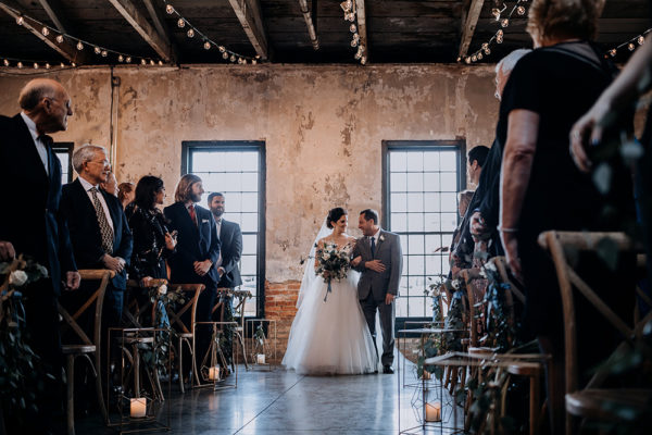 Modern Baltimore Mill House Wedding ⋆ Ruffled