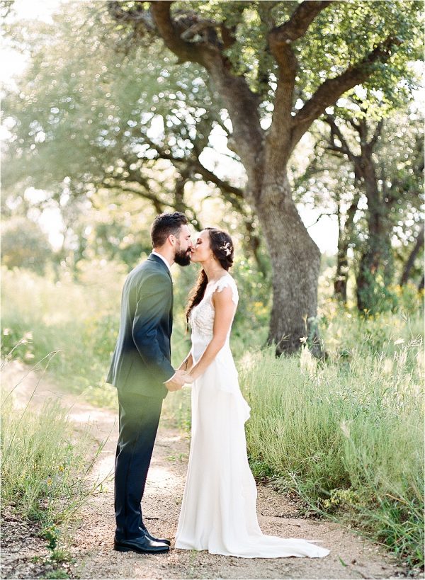 Modern Bohemian Wedding with an Air Plant Bouquet ⋆ Ruffled