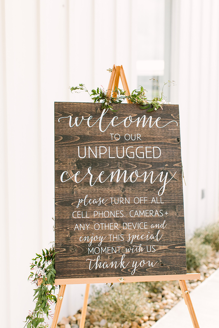 Modern Farmhouse Wedding with Organic Details ⋆ Ruffled