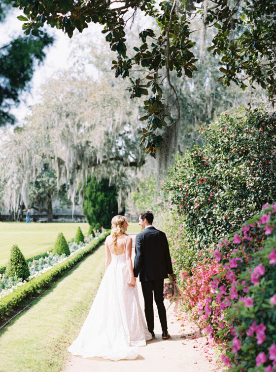 Romantic Garden Wedding Inspiration at Middleton Place ⋆ Ruffled