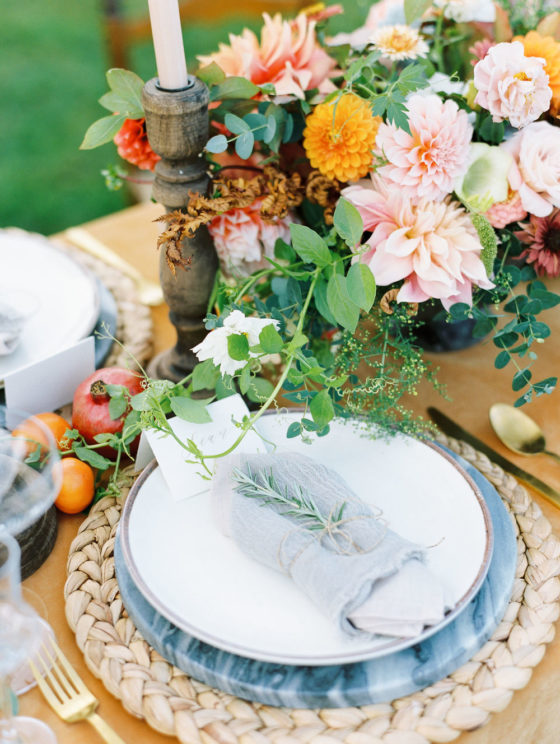 New England Wedding Inspiration with a Honey Velvet Tablescape