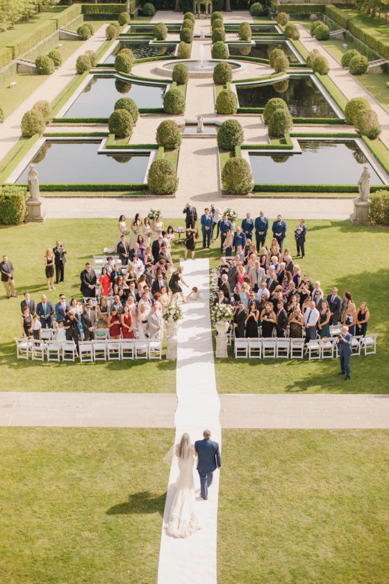 This Luxurious Oheka Castle Wedding Was Straight Out Of a Fairytale