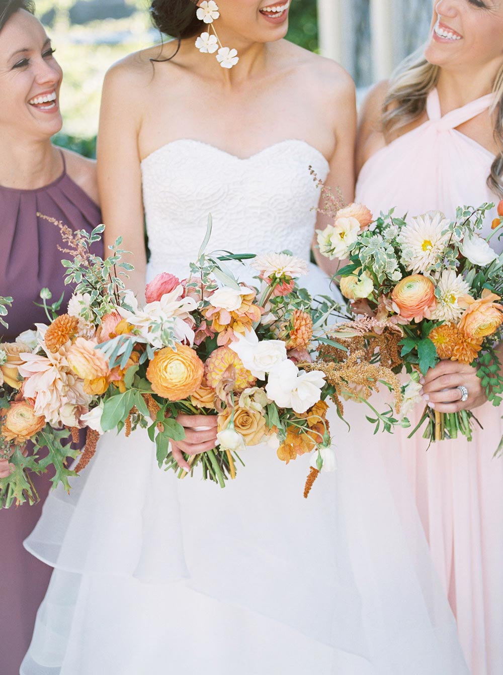 peach and coral wedding bouquets
