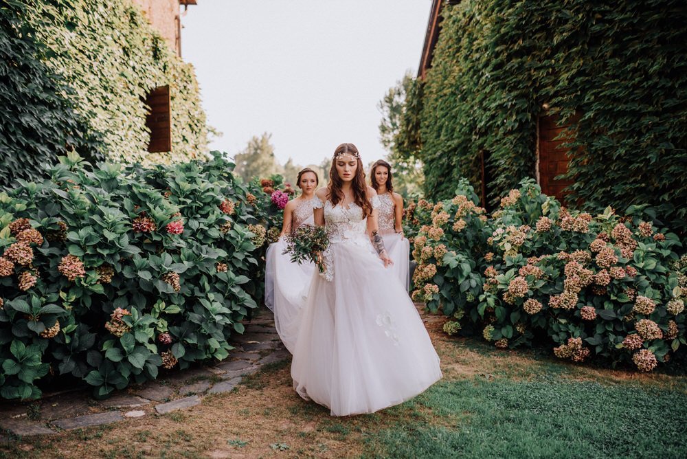 Romantic River Mincio Wedding 41