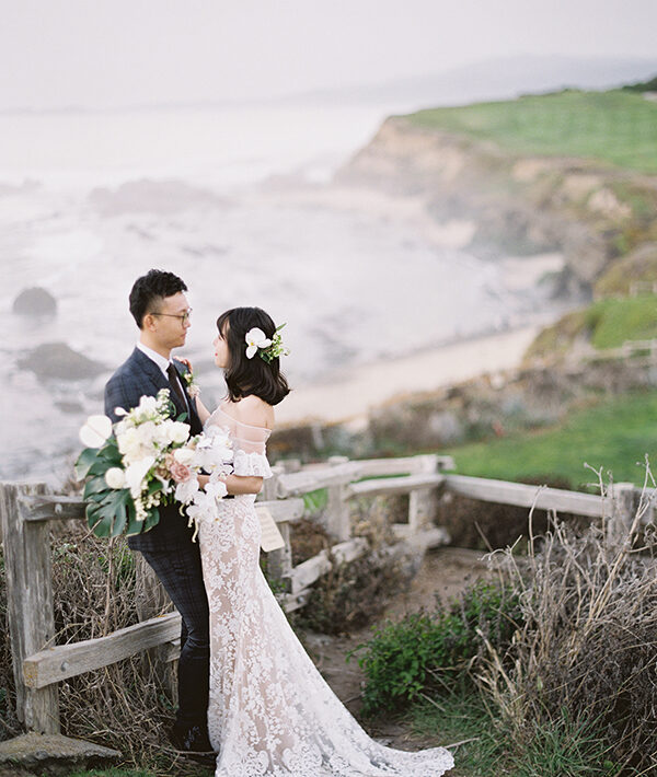 Seaside Nuptials Where Boho Meets Mid-Century #tropical #weddingideas #outdoorwedding see more: https://ruffledblog.com/seaside-nuptials-boho-meets-mid-century