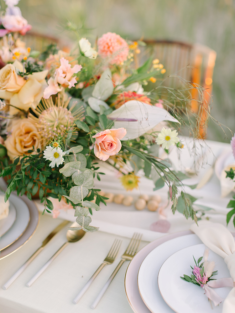 September Sunsets Wedding Inspiration with a VW Bus ⋆ Ruffled