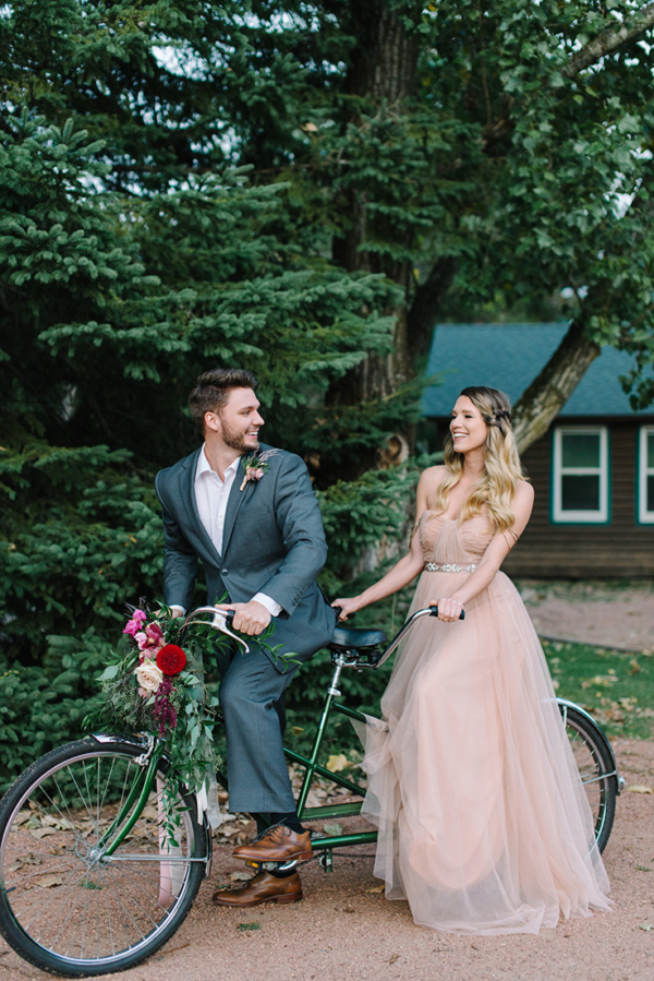 Summer Camp Wedding Ideas for the Adventurous Couple ⋆ Ruffled