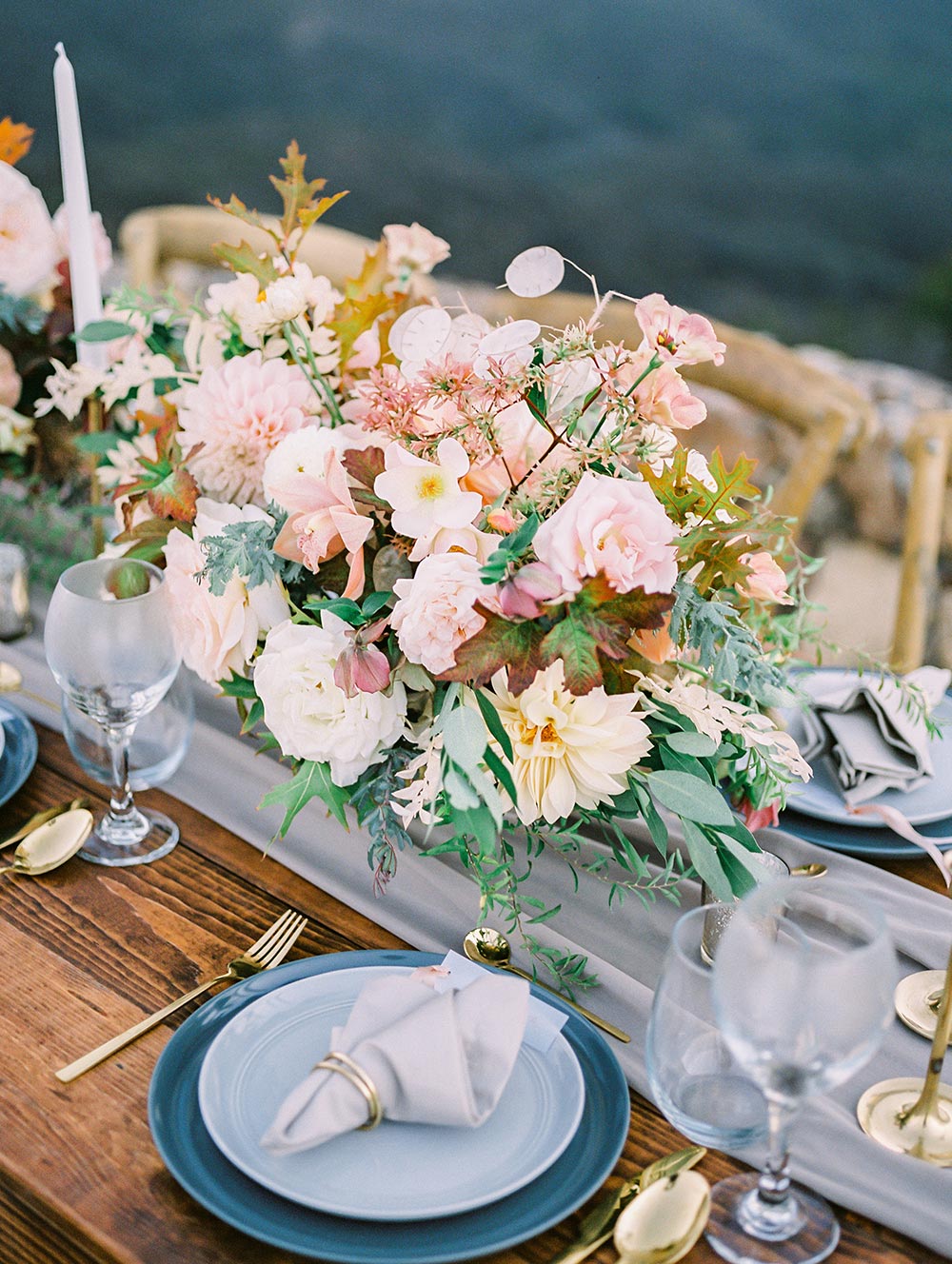 A Floral Designer Who Forages in the Hills of Malibu - The New