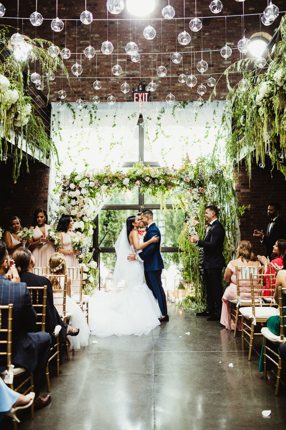 Colorful Elegant Wedding at the Foundry LIC ⋆ Ruffled