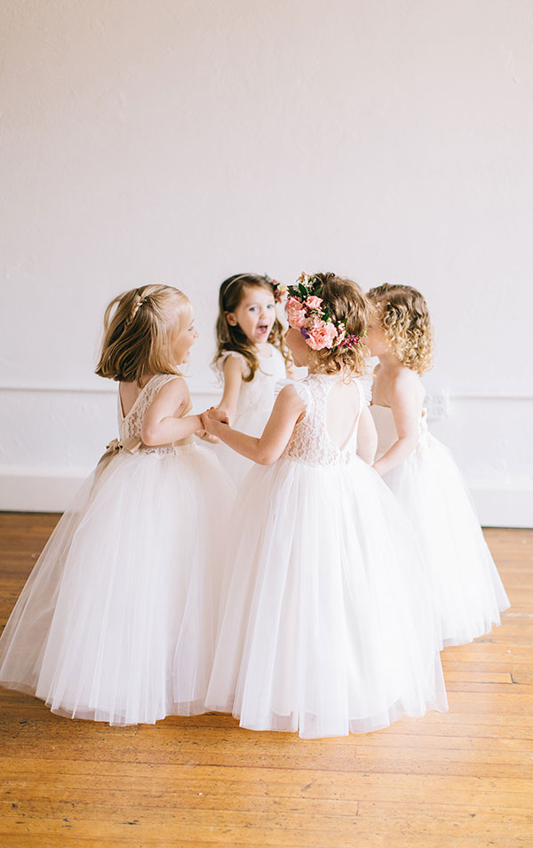 These Flower Girl Dresses Will Give You All The Warm Fuzzies 03