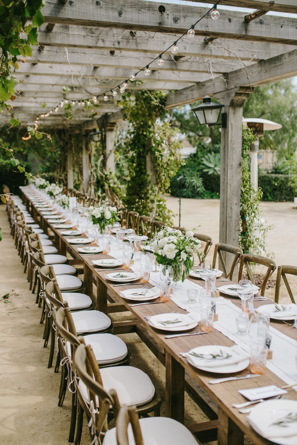 Santa Barbara Al Fresco Wedding With Minimalist Details ⋆ Ruffled