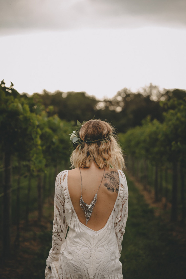 You can have a boho wedding at a vineyard, too! ⋆ Ruffled