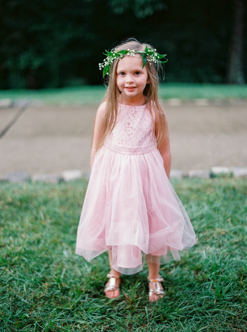 Whimsical Backyard Wedding with Southern Charm and Midnight Blue ⋆ Ruffled